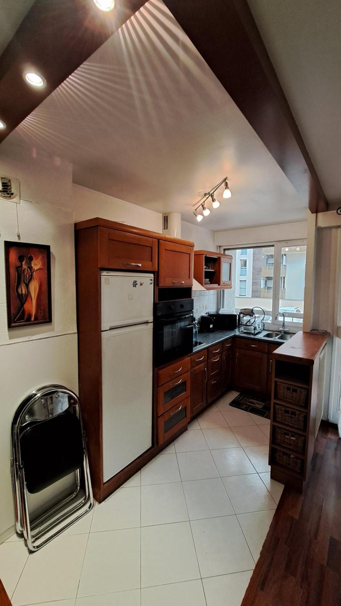 Studio Cosy 33 M² Limite Lyon. Parking Privatif. Bron Extérieur photo